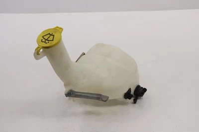 CHRYSLER 300 2011-2023 PARABRISAS DELANTERO LAVADORA BOTELLA DEPÓSITO OEM Foto 1 de 4