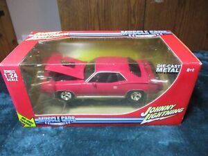 Johnny Lightning Muscle Car 1970 Plymouth Hemi Barracuda Pink Diecast 1/24 Scale