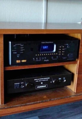 Sunfire Ultimate Receiver AVR 7.1 Amplifier 200 watts Bob Carver - Image 1 of 4