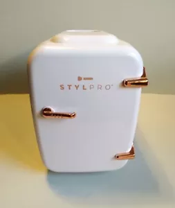 STYLPRO 4 litre White Beauty Fridge New - Picture 1 of 10