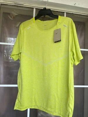 NUEVO CON ETIQUETAS Para hombres Nike Reflectante Correr Camiseta Breathe Rise 365 CZ9184-308 Talla M Foto 1 de 4