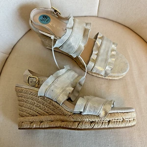 Jack Rogers Rosie Ruffle Wedge Gold Metallic Leather Espadrille 6.5 Summer New - Picture 1 of 12