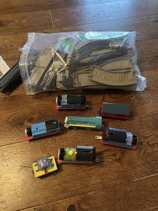 Thomas The Train Tank Engine & Friends (7) Züge und Gleisstücke Top - Bild 1 von 7