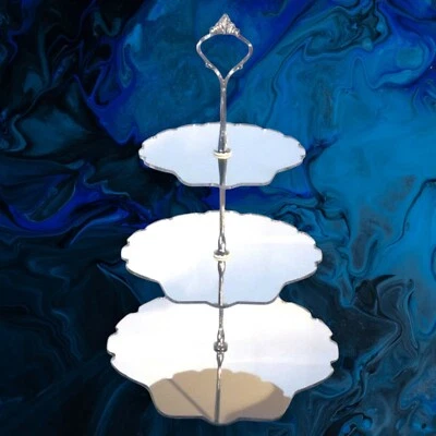 Soportes para pasteles en forma de concha de tres niveles - Dos tamaños y muchas opciones de color Foto 1 de 4