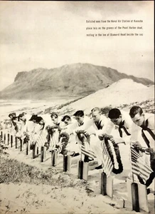 1942 Men from NAS Kaneohe Leis on Grave Pearl Harbor Dead WWII Magazine Print - Picture 1 of 6