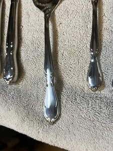 24 Pc Set Rogers Cutlery Co Stainless Flatware USA Victorian Manor Charmaine F4 - Picture 1 of 11