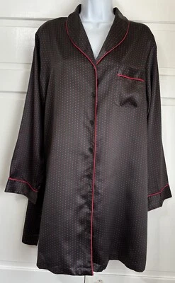 Camisa de dormir Cabernet preta com bolinhas vermelhas cetim líquido camisa de noite GG - Imagem 1 de 4