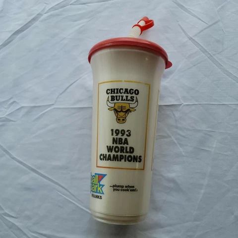 Vintage Chicago Bulls 1993 World Champions Sippy Cup Tumbler w/Straw Cover