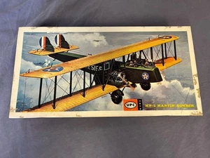 Vintage 1960 MB-2 MARTIN BOMBER UPC MODEL KIT Plastic Model Kit Scale 1:50 - Picture 1 of 7