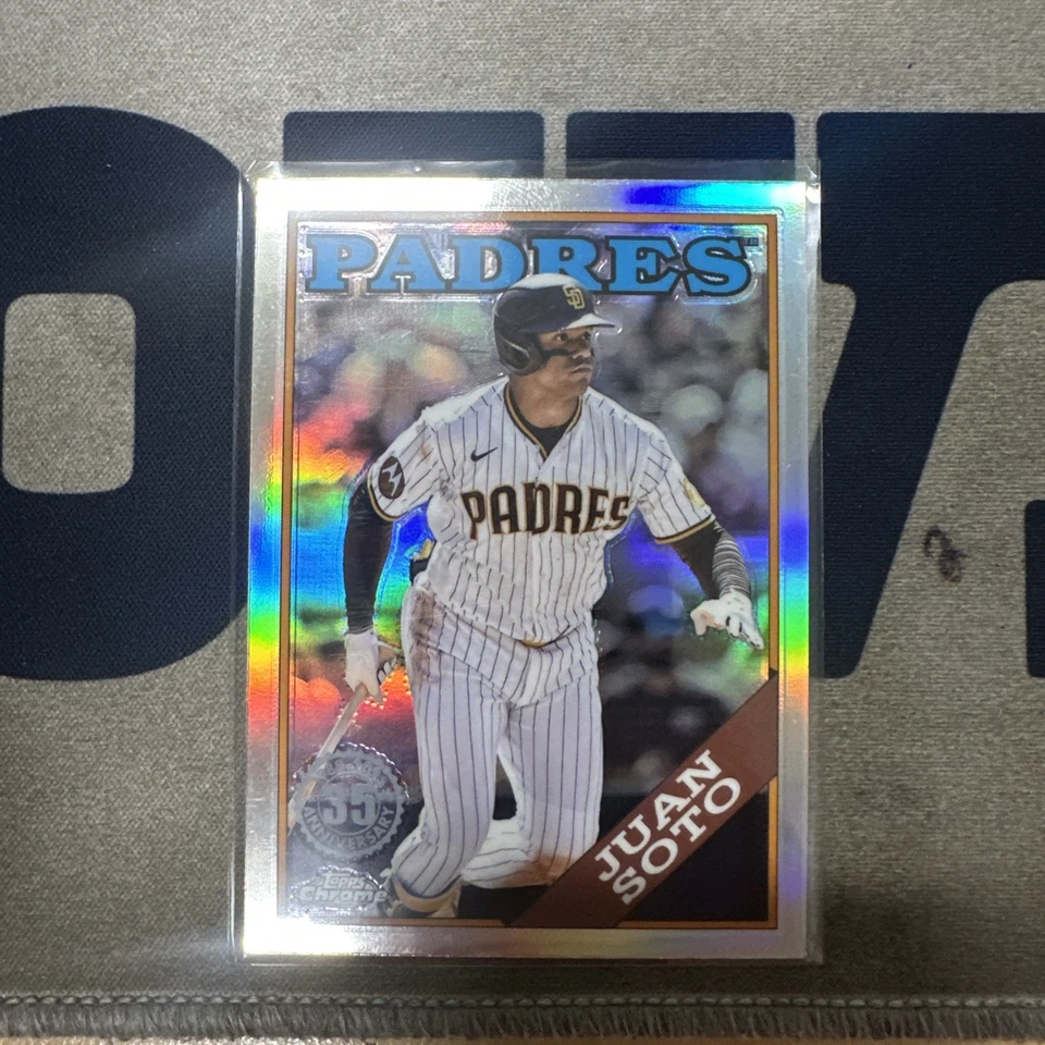 2023 Topps Chrome Update Baseball Juan Soto 35th Anniversary Padres Card #88CU-3 - Image 1 of 4