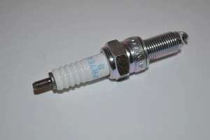 Yamaha Grizzly / Kodiak 700 | NGK Standard Spark Plug | CPR7EA-9 | 3901 - Bild 1 von 3