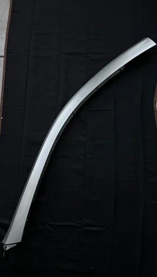 2003 - 2007 英菲尼迪 G35 COUPE 挡风玻璃装饰成型左侧原始设备制造商阅读说明 — 第 1/4 张图片