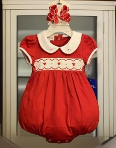 Mädchen Neu mit Etikett Magnolia Baby gesmockte Strampler freie Schleife 18 Monate - Bild 1 von 12