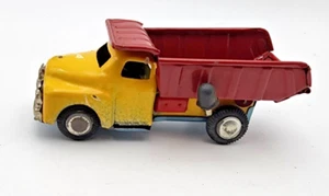 Vintage 1950's Japan 4' Friction Drive Tin Dump Truck - Bild 1 von 6