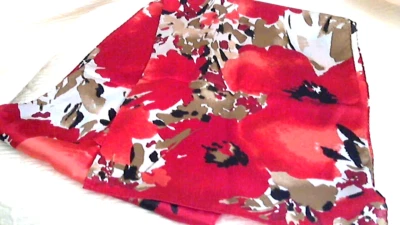 Jones NY Abstracto Floral 100% Seda Bufanda 10.5"x59" Dobladillo Rollo Rojo Negro NUEVO Foto 1 de 4