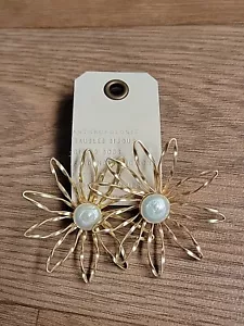 Anthropologie Pearl Flower Earrings Goldtone Wire Genuine Pearls Brand New $44 - Picture 1 of 3
