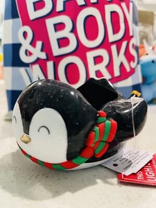 BATH BODY WORKS PENGUIN LIGHT UP SILICONE GENTLE FOAMING HAND SOAP SLEEVE HOLDER - Picture 1 of 4