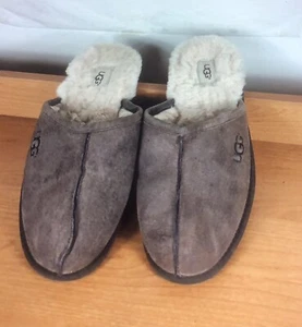 UGG Scuff Slipper 5776 Men’s Size 11 Brown House Slipper Slip On Shoes Winter - Picture 1 of 5