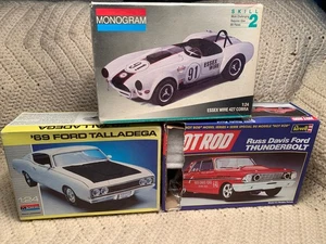 1/25 Monogram/Revell Lot Of 3 Sixties Ford Kits Cobra, T-Bolt & Talledega - Picture 1 of 21