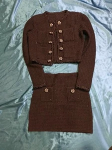 Women's Dress Outfit - Picture 1 of 3