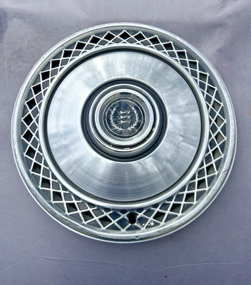 (1) Колпак колеса 15 дюймов для Ford LTD Crown Victoria 1975-87 годов выпуска от оригинального производителя - Изображение 1 из 4