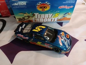 AUTOGRAFO 2001 LOONEY TUNES KELLOGG'S TERRY LABONTE #5 1/24 azione pressofusa - Foto 1 di 7