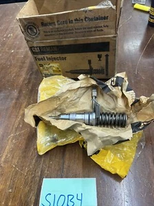 CATERPILLAR INJ GP FUEL 0R8471 OEM no core - Picture 1 of 3