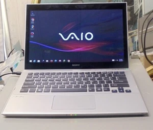 Disco duro Sony Vaio 13" SVT13124cxs i5 1.7G 8GB RAM 500GB pantalla táctil - Imagen 1 de 3