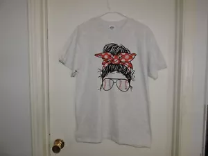 Delta pro Weight grey womens t-shirt size L Baseball lady with baseball glasses - Picture 1 of 5