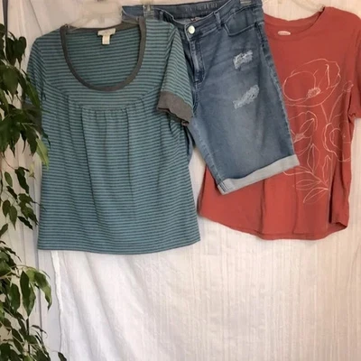 Bermudas vaqueras JUICY COUTURE TALLA 14 LOFT verde azulado rayas y AZUL MARINO ANTIGUO TALLA L tops Foto 1 de 4