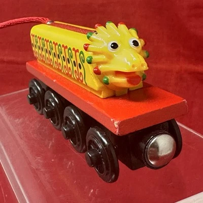 Wood Thomas & Friends Train - CHINESE DRAGON Wooden Magnetic VTG Foto 1 de 4