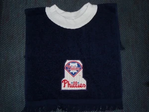 MLB PHILADELPHIA PHILLIES Baby Bib - Terry Cloth - NUEVO - Imagen 1 de 1