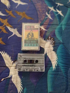 TOM PETTY - FULL MOON FEVER - CASSETTE TAPE - Picture 1 of 2