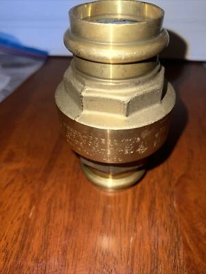 Euroblock WATER SERVICE IN-LINE FORGED BRASS 1 -1/2 CHECK VALVE PRESS END - Image 1 of 4