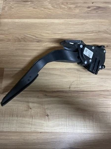 2012-2019 CHEVY SILVERADO 2500 HD GAS THROTTLE ACCELERATOR PEDAL OEM - Picture 1 of 4
