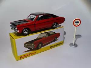 Opel Commodore A Coupe + panneau au 1/43 de dinky toys atlas 1420 - Imagen 1 de 3