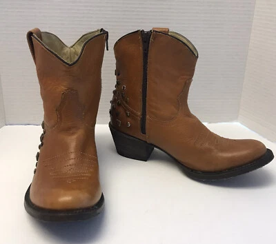 Sillín al tobillo Stetson para mujer talla 6,5-7M de cuero tostado con tachuelas en la espalda y cremallera lateral lateral Foto 1 de 4