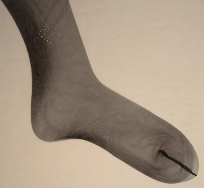 Medias descalzas Alberts vintage con corazón talla 10 1/2 largo 1 pr negras ¡RARAS! Foto 1 de 4