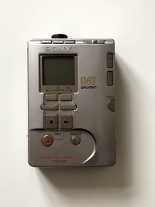 Grabadora de datos Sony TCD-D100 Walkman Grabación de cinta de audio digital profesional - Imagen 1 de 12