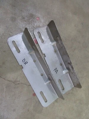 1954 Cadillac Series 62 4 door sedan interior arm rest base mount brackets R - Image 1 of 2