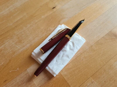 Stylo Plume Waterman CF Laqué rouge bordeaux red burgundy lacquer FP - Photo 1/4