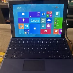 Microsoft Surface Pro 3 64 GB With Charger - Picture 1 of 4