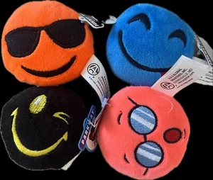Mini Emoji Peluche Emoticon Mini 3" Cuscini per Bomboniera Compleanno Evento Festa-4 pz - Foto 1 di 6