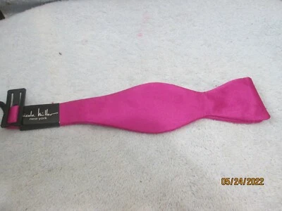 Pajarita Nicole Miller nueva ver fotos y descripción Foto 1 de 3