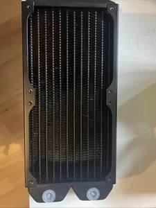 Alphacool NexXxos Radiator 240x30mm mit 2 Anschlüssen - Bild 1 von 4