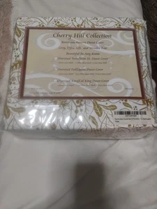 Cherry Hill Collection #1030 Queen/Voll Bettdecke & 4 Kissenbezüge, weiß & gold, neu im Karton - Bild 1 von 7