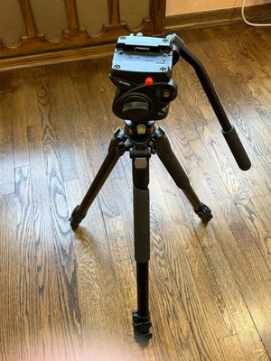 tripé manfrotto 055xprob, cabeça 501hdv e bolsa de transporte - Imagem 1 de 3