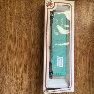 Bachmann HO scale Penn Central Train Box Car - Picture 1 of 6