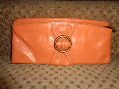 BOLSO CLUTCH PLEGABLE DE CUERO SUAVE ENVEJECIDO NARANJA HOBO INTERNATIONAL MODA Foto 1 de 4