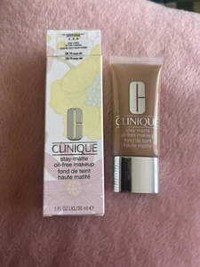 Clinique CN 74 Beige (M)~Stay Matte Oil Free Makeup Foundation 30ml/1oz - Picture 1 of 1